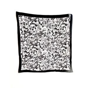 Vintage 100% cotton black white floral Bandanna in classic pattern